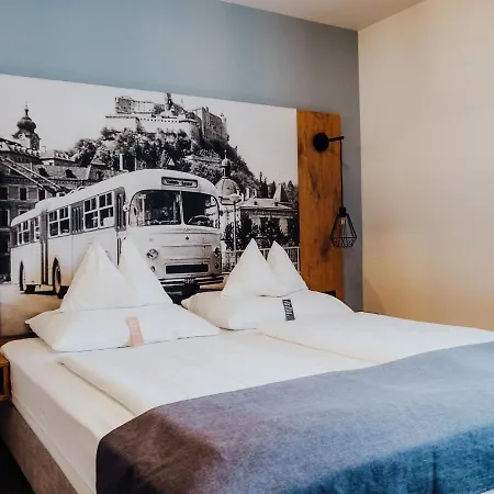 Levy's & Breakfast Hotel