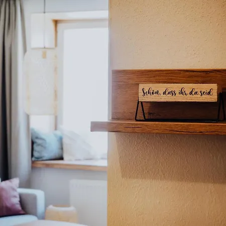 فندق Levy's & Breakfast 4*