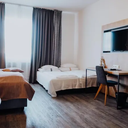 Ξενοδοχείο Levy's & Breakfast 4*