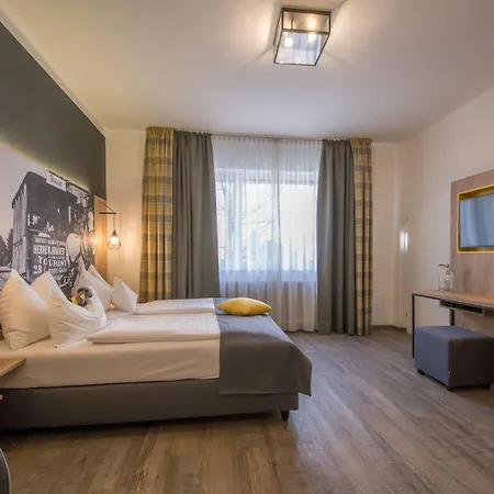 Levy's & Breakfast Hotel 4*