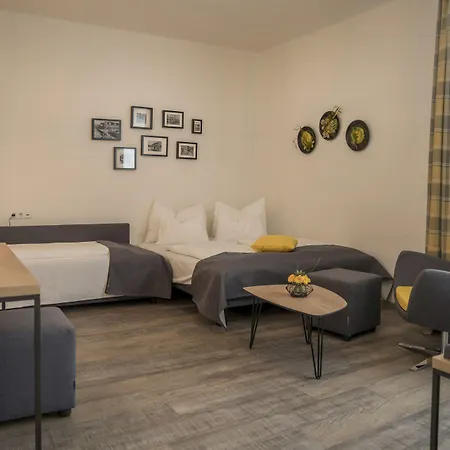 Levy's & Breakfast Hotel