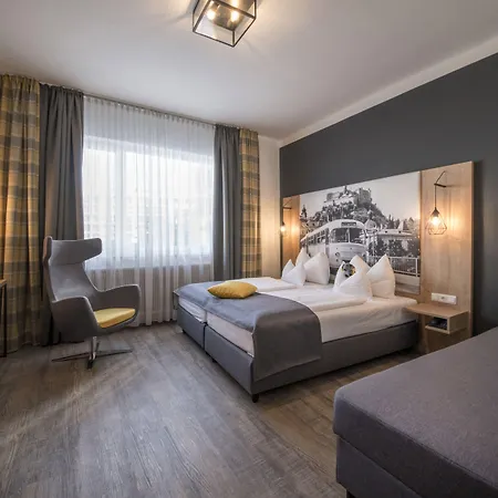 מלון Levy's & Breakfast