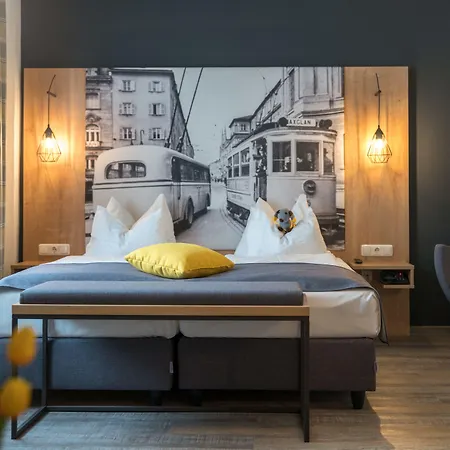 Levy's & Breakfast 4*