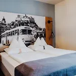 Levy's & Breakfast Hotel